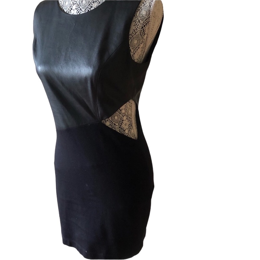 BCBGMAXAZRia sz small